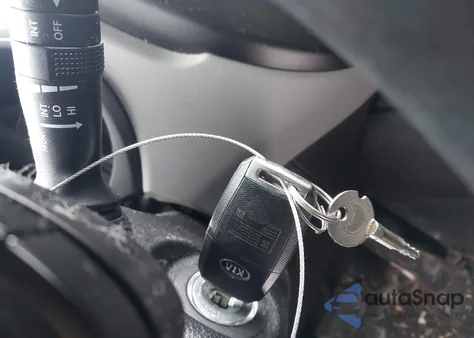 2015 Kia Soul z USA, uszkodzony, nr VIN KNDJN2A25F7153409